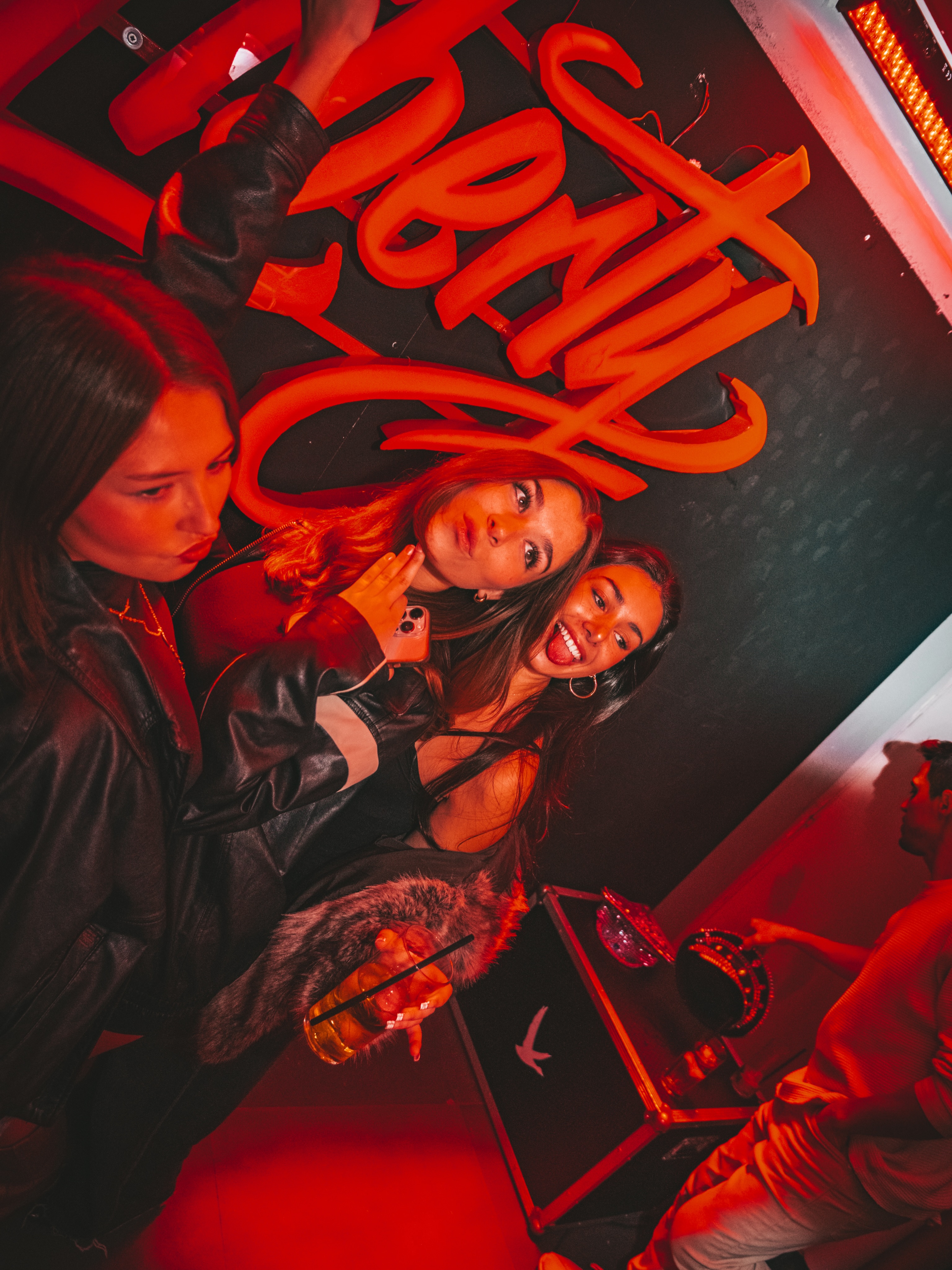 Dinner Then Dancing in Madrid: The Supper-Club Night (2026)